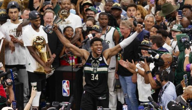 虎扑足球-【观察】NBA揭幕日6大看点 杜兰特欲带队复仇雄鹿