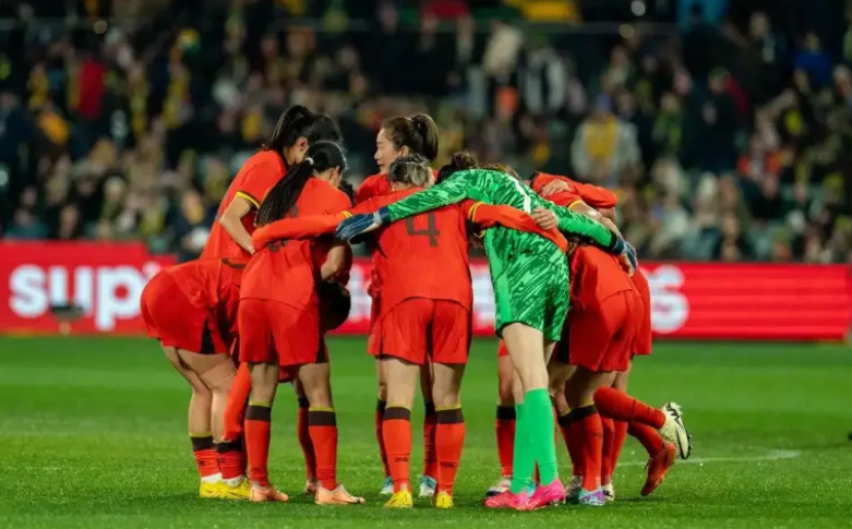 虎扑足球-中国女足赢球，却传来1个坏消息，最新出线形势如下